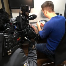 Interview and film shoot with Joy TV #ianjohnsonart #excaliburairbrushing #JoyTV #fraserfocus